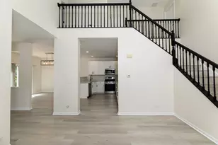 311 Abington Woods Dr, Aurora, IL 60502 - Photo 9