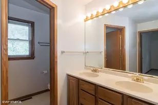 106 E Fox Rd, Yorkville, IL 60560 - Photo 11