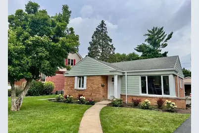 508 W Lonnquist Boulevard, Mount Prospect, IL 60056 - Photo 1