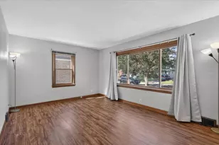 316 Hollister Ave, Rockford, IL 61108 - Photo 7