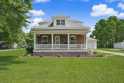 302 S Olmstead Street, Oakwood, IL 61858 - Photo 1