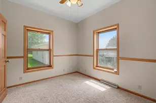 302 S Olmstead St, Oakwood, IL 61858 - Photo 29