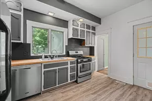 302 S Olmstead St, Oakwood, IL 61858 - Photo 13