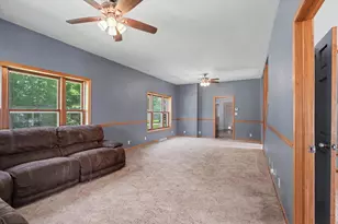 302 S Olmstead St, Oakwood, IL 61858 - Photo 7