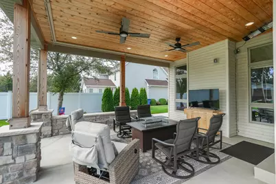 564 Barry Turn, Manteno, IL 60950 - Photo 37