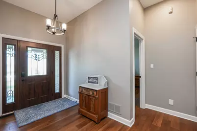 564 Barry Turn, Manteno, IL 60950 - Photo 3