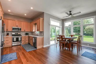 564 Barry Turn, Manteno, IL 60950 - Photo 15