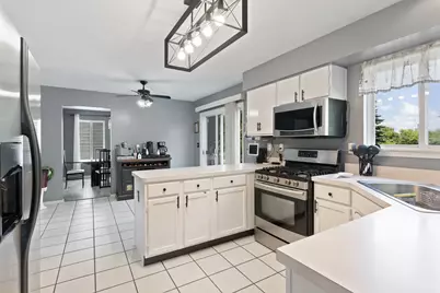 21824 W Kentwood Drive, Plainfield, IL 60544 - Photo 9