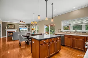 39W511 S Hyde Park, Geneva, IL 60134 - Photo 15