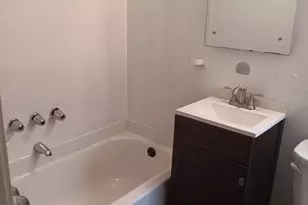 7840 S Essex Ave, Chicago, IL 60649 - Photo 21