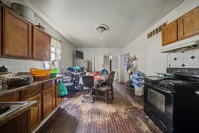 8220 S Houston Avenue, Chicago, IL 60617 - Photo 15