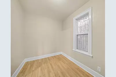 8220 S Houston Avenue, Chicago, IL 60617 - Photo 9