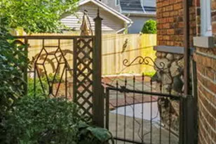 535 N Ashland Ave, La Grange Park, IL 60526 - Photo 27