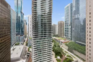 222 N Columbus Dr, Chicago, IL 60601 - Photo 3