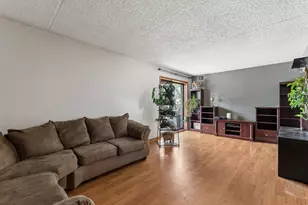 1472 N Rock Run Dr, Crest Hill, IL 60403 - Photo 7