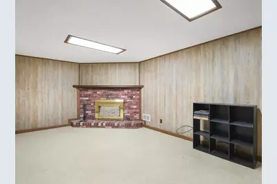 [Address not provided], Rockford, IL 61103 - Photo 11
