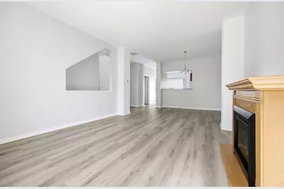 2558 Hatfield Court, Elgin, IL 60123 - Photo 3
