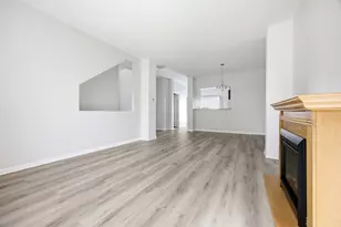 2558 Hatfield Ct, Elgin, IL 60123 - Photo 3