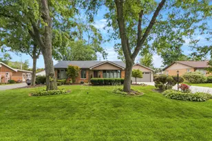 12121 S Nagle Ave, Palos Heights, IL 60463 - Photo 1