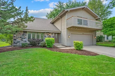 852 Woodmar Drive, Crystal Lake, IL 60014 - Photo 1