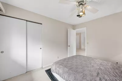 852 Woodmar Drive, Crystal Lake, IL 60014 - Photo 29