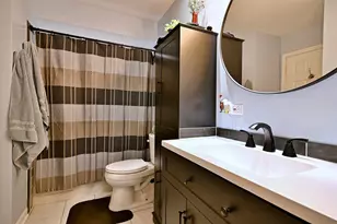5830 Fresno Ct, Hanover Park, IL 60133 - Photo 15