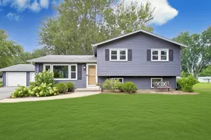 39104 N Balboa Dr, Lake Villa, IL 60046 - Photo 1