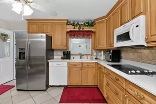 3013 Harvest Pl, Darien, IL 60561 - Photo 5