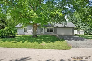15 N Prairie St, Cortland, IL 60112 - Photo 1