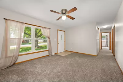 15 N Prairie Street, Cortland, IL 60112 - Photo 3