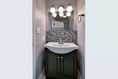 230 N Walnut Street #D, Bensenville, IL 60106 - Photo 13