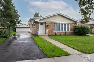 6127 W 79th Pl, Burbank, IL 60459 - Photo 1
