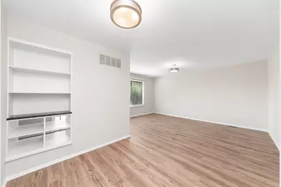 7346 Country Creek Way #8, Downers Grove, IL 60516 - Photo 5