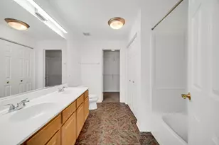 2290 Scott Ln, Aurora, IL 60502 - Photo 23