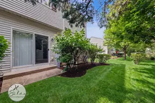 3190 Ronan Dr, Lake in the Hills, IL 60156 - Photo 21