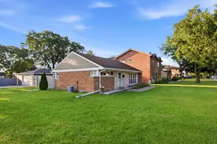 7959 N Nora Ave, Niles, IL 60714 - Photo 1