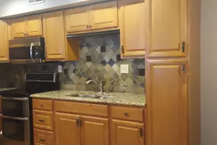 1100 N Farnsworth Ave, Aurora, IL 60505 - Photo 13
