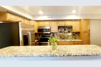 1100 N Farnsworth Avenue #2F, Aurora, IL 60505 - Photo 15