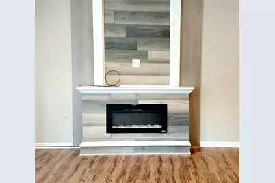 1100 N Farnsworth Avenue #2F, Aurora, IL 60505 - Photo 5