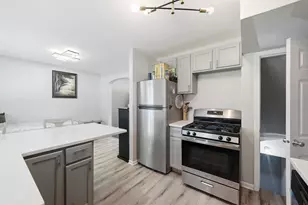 9631 S Jeffery Ave, Chicago, IL 60617 - Photo 7