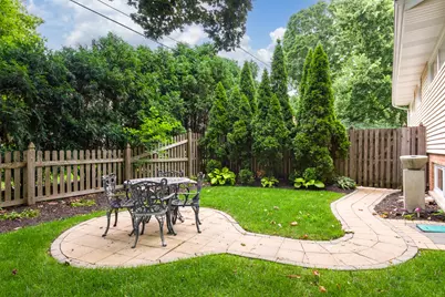 220 E Hillside Road, Naperville, IL 60540 - Photo 45