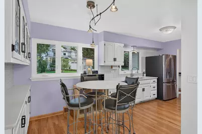 220 E Hillside Road, Naperville, IL 60540 - Photo 9