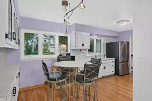 220 E Hillside Rd, Naperville, IL 60540 - Photo 9