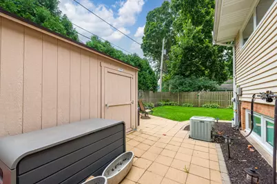 220 E Hillside Road, Naperville, IL 60540 - Photo 47
