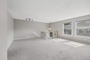 5340 Crescent Ln, Oak Forest, IL 60452 - Photo 7
