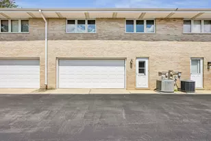 11051 Louetta Ln, Orland Park, IL 60467 - Photo 25