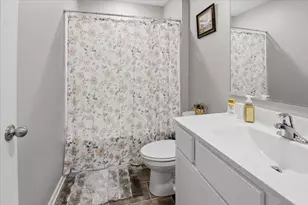 2018 Winterberry Trl, Wonder Lake, IL 60097 - Photo 19