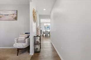 2018 Winterberry Trl, Wonder Lake, IL 60097 - Photo 23