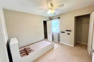 1436 Bridgedale Rd, Crystal Lake, IL 60014 - Photo 15