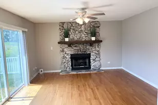 1436 Bridgedale Rd, Crystal Lake, IL 60014 - Photo 3